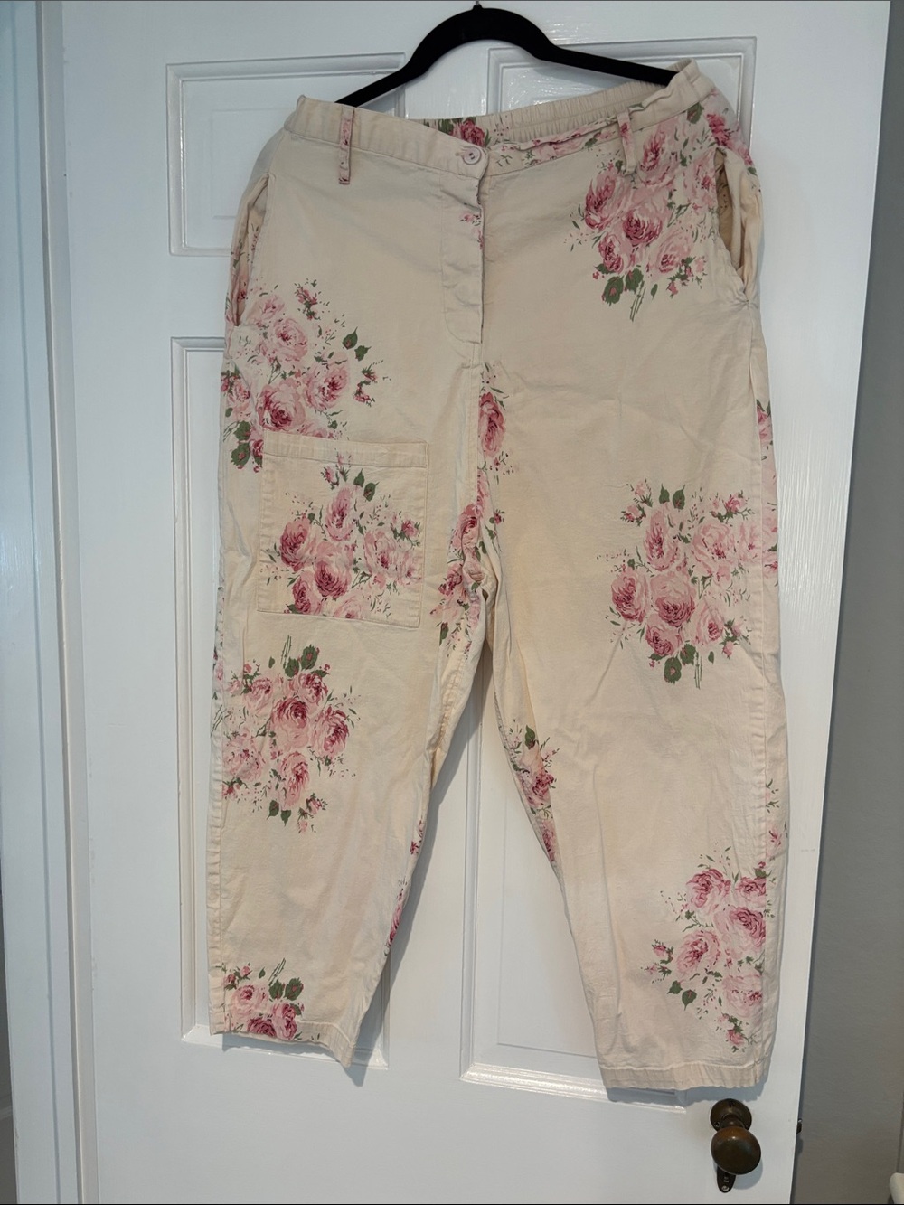 Magnolia Pearl Cream Jeans with Pink Rose Print
